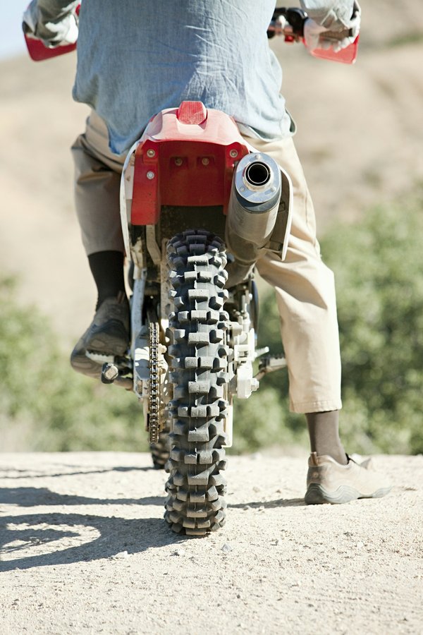 Pneus 4 saisons : conseils pour les obtenir à bas prix